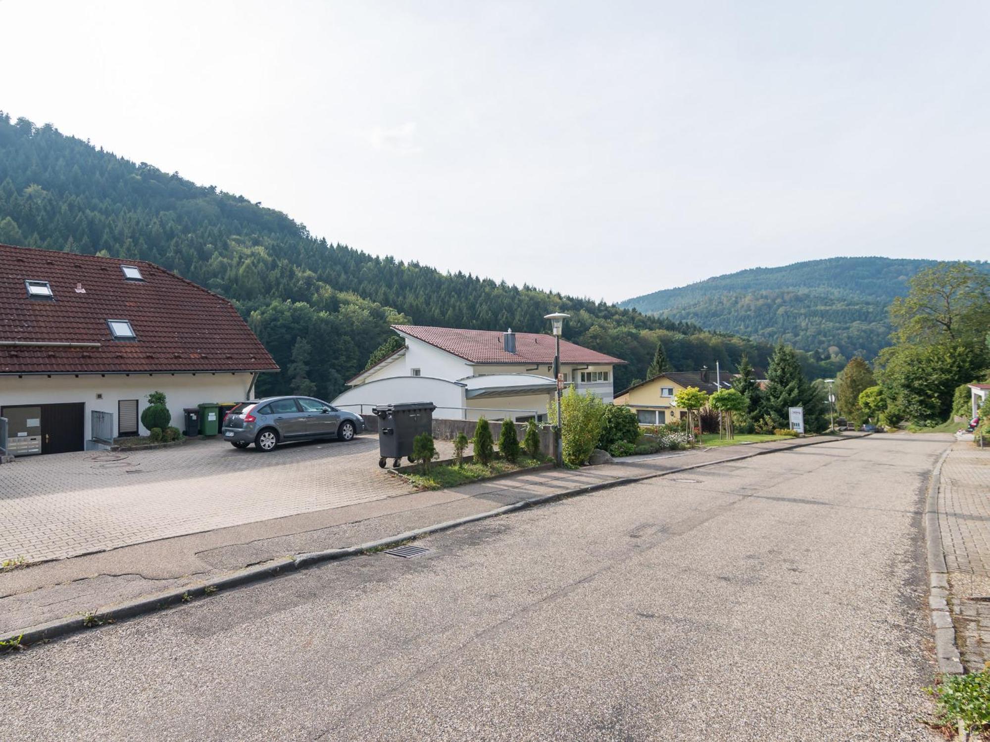 Ferienwohnung Sonnenschein Bad Herrenalb Bagian luar foto