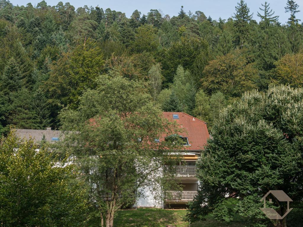 Ferienwohnung Sonnenschein Bad Herrenalb Bagian luar foto